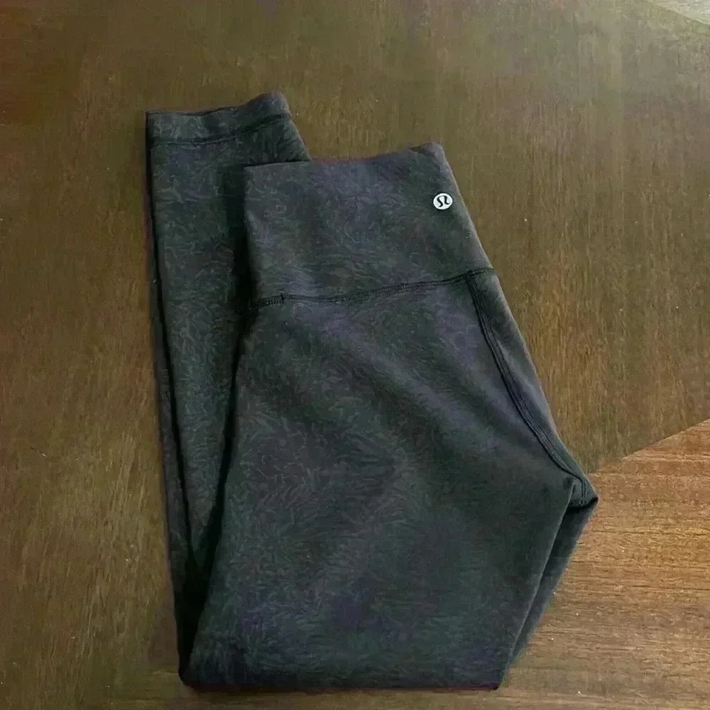 Lululemon wonder under legging